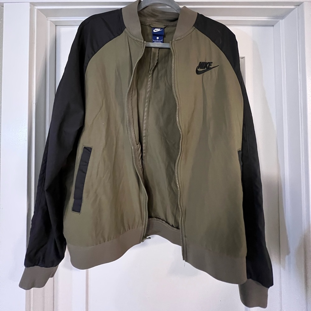 Nike bomber jacket / windbreaker , army green and black, large